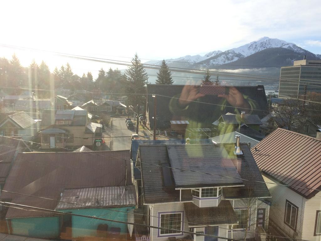 Juneau Guesthouse Экстерьер фото